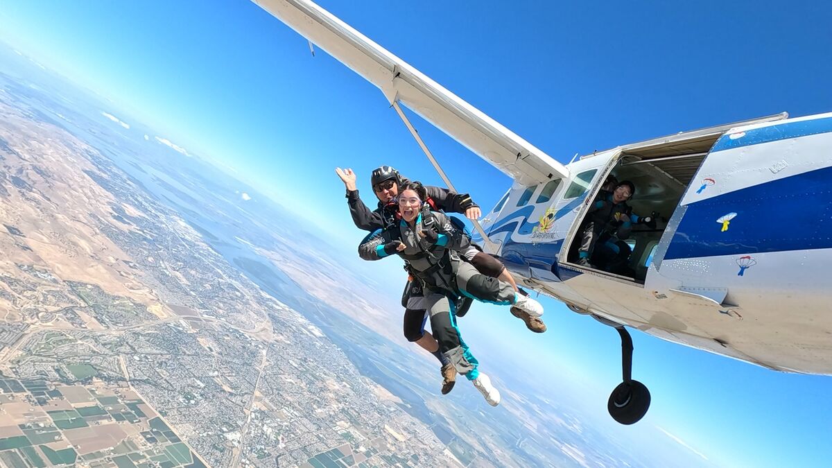 Skydiving photography